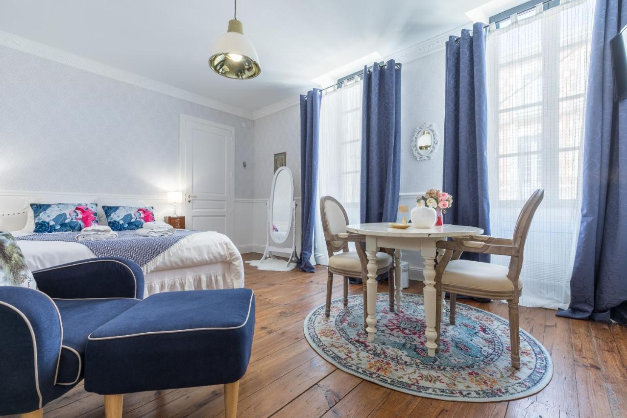 Le Logis D'augustin Bed & Breakfast Mont-de-Marsan